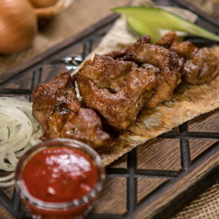 Свиной шашлык "Шейка" Солнечногорске. Свиной шашлык "Шейка"на мангале в Солнечногорске. Доставка шашлыка Баранина Свиной шашлык "Шейка" в Солнечногорске. Доставка шашлыка "Шашлычок" от 20 мин по Солнечногорску. Свиной шашлык "Шейка"на мангале Быстрая и бесплатная доставка готовой еды по  Солнечногорску Баранина "Каре ягнёнка" на углях с доставкой в Солнечногорске  Заказы на сайте или по телефону: :+7 (968) 533 99 99  | Самовывоз:солнечногорск ул красная Вл 2 У Вас нет времени и возможности посетить кафе?  Тогда услуга доставки еды (шашлыка) Вам в офис или же на дом станет вашим лучшим решением! Шашлычная "Шашлычок" предоставляет вам возможность заказать ваши любимые блюда в онлайн режиме. Теперь Вам не придётся тратить лишнее время, все что от вас требуется-это всего лишь ознакомиться с нашим меню и сделать заказ. Причём вас приятно удивят наши демократичные цены! Быстрая доставка любимой еды-это роскошь, доступная каждому! Доставка еды в Солнечногорске.